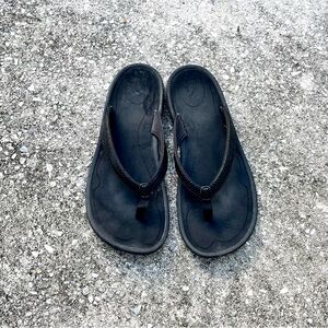 Olukai Ho’opio Flip Flop Sandal - Size 11 - Black - Beach - Comfort - Leather